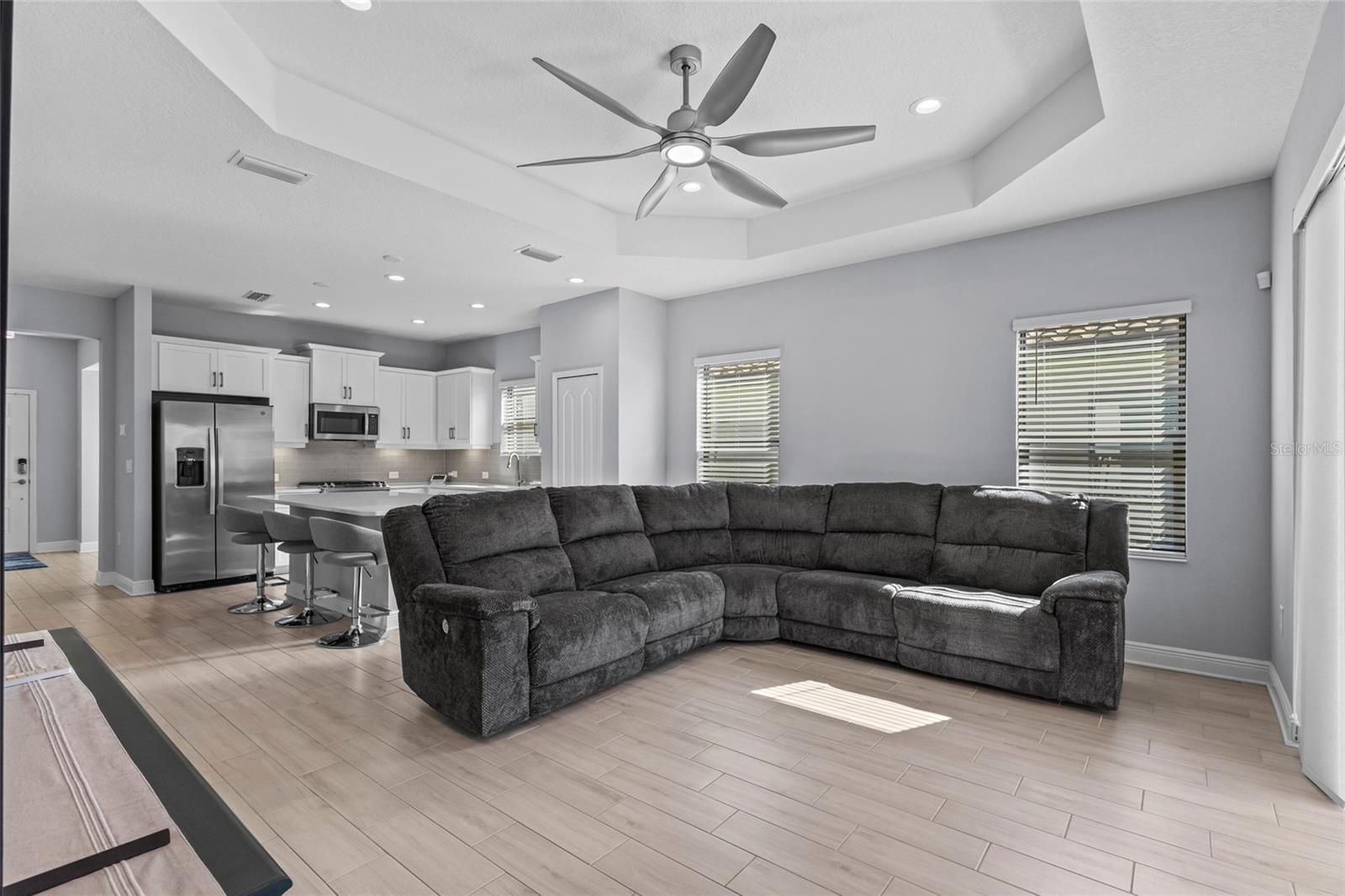 Image 8 of 86 For 205 Palidoro Circle