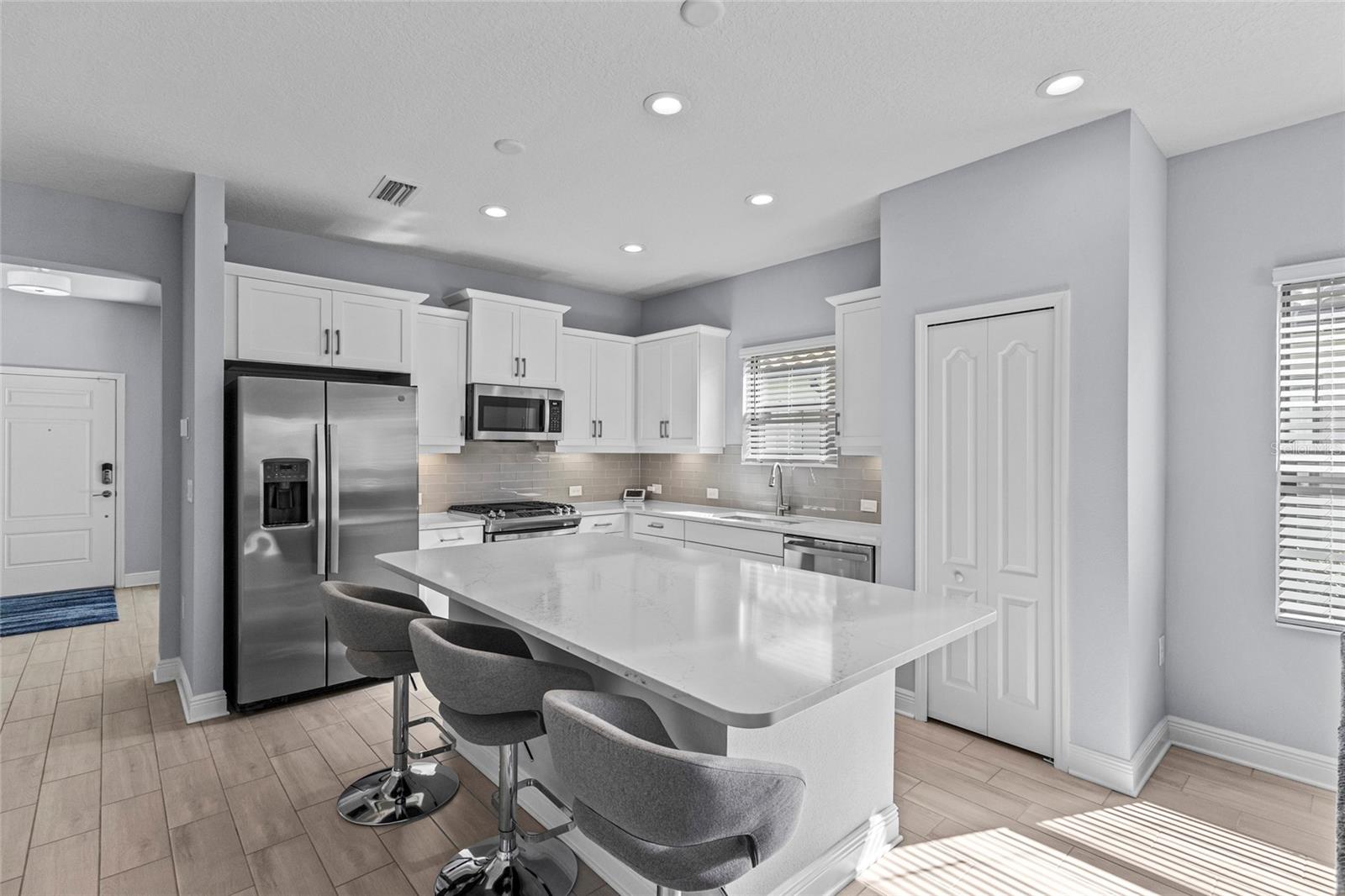 Image 9 of 86 For 205 Palidoro Circle