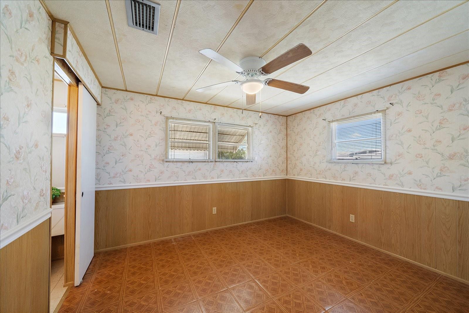 Image 15 of 22 For 89 Del Rio Drive