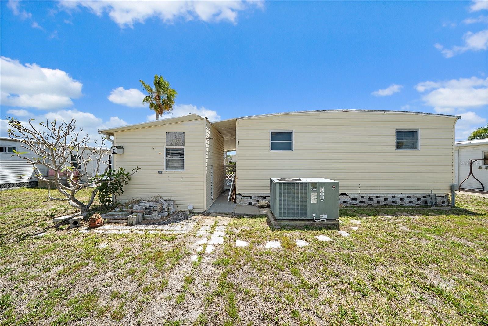 Image 21 of 22 For 89 Del Rio Drive