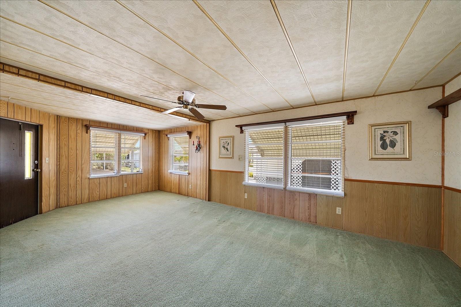 Image 9 of 22 For 89 Del Rio Drive