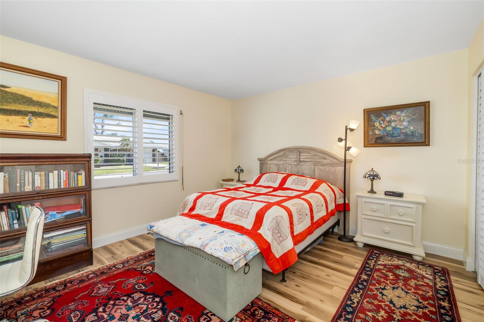 Image 13 of 76 For 3910 Joyce Drive