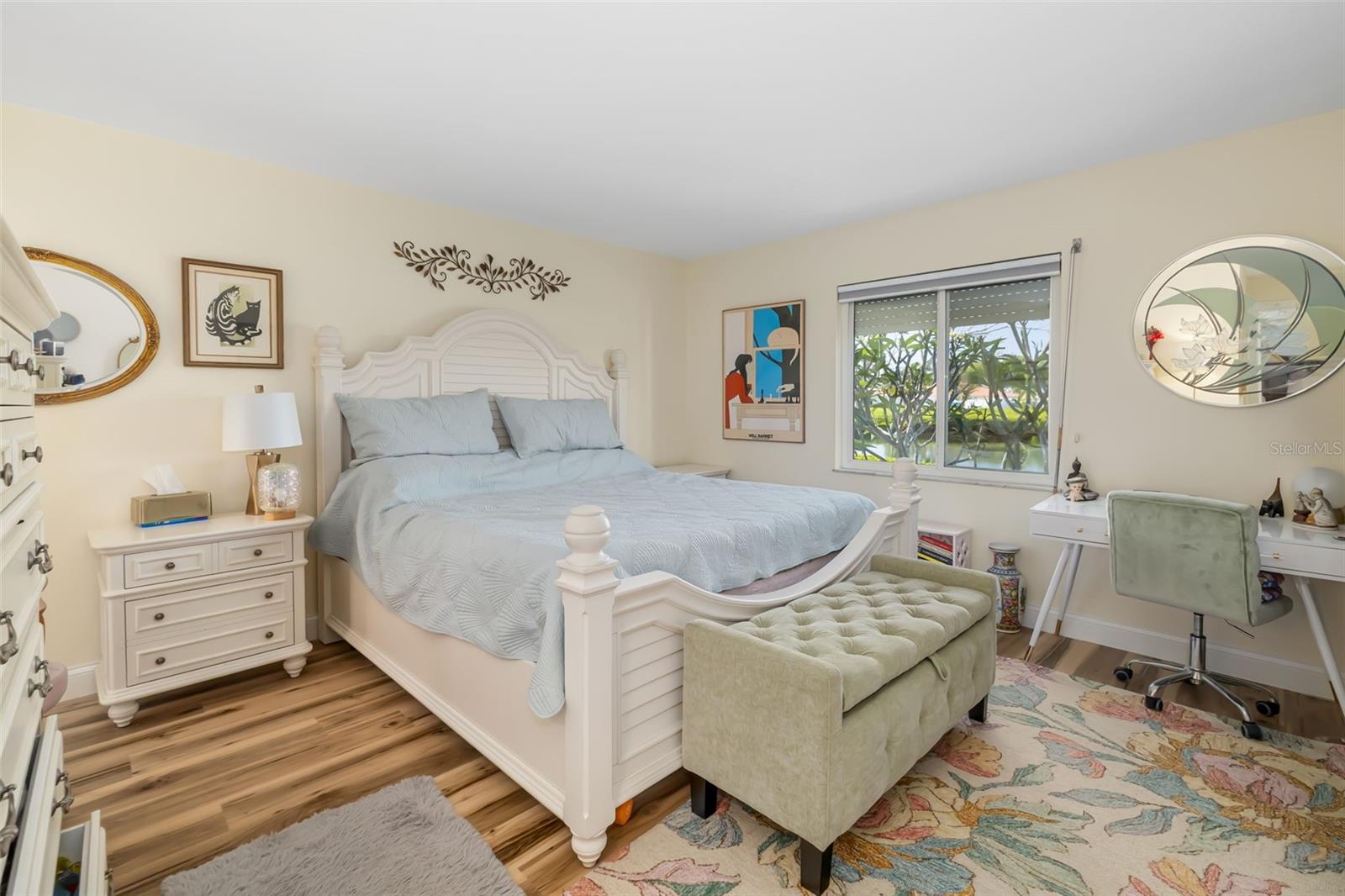 Image 16 of 76 For 3910 Joyce Drive