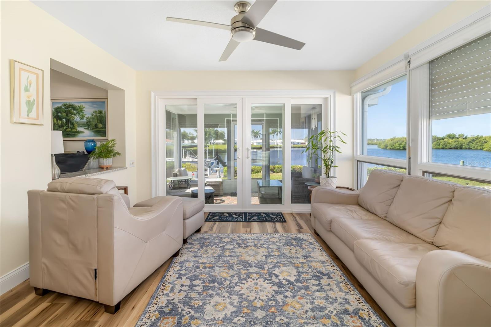 Image 22 of 76 For 3910 Joyce Drive