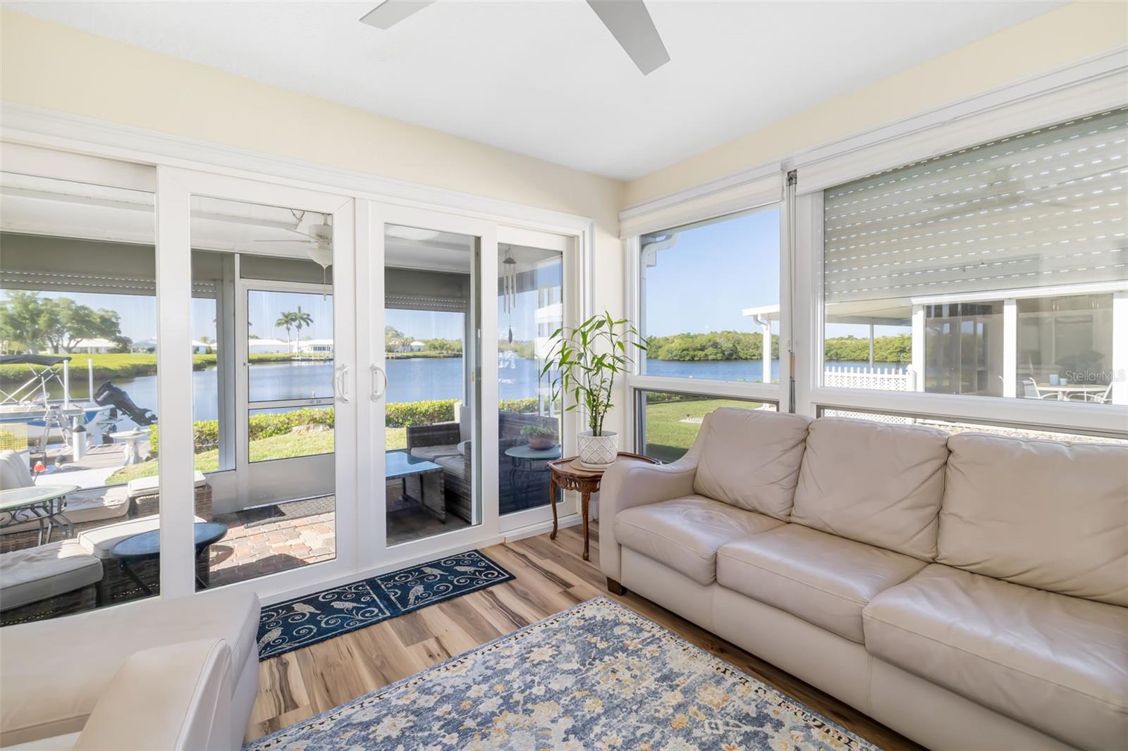 Image 23 of 76 For 3910 Joyce Drive