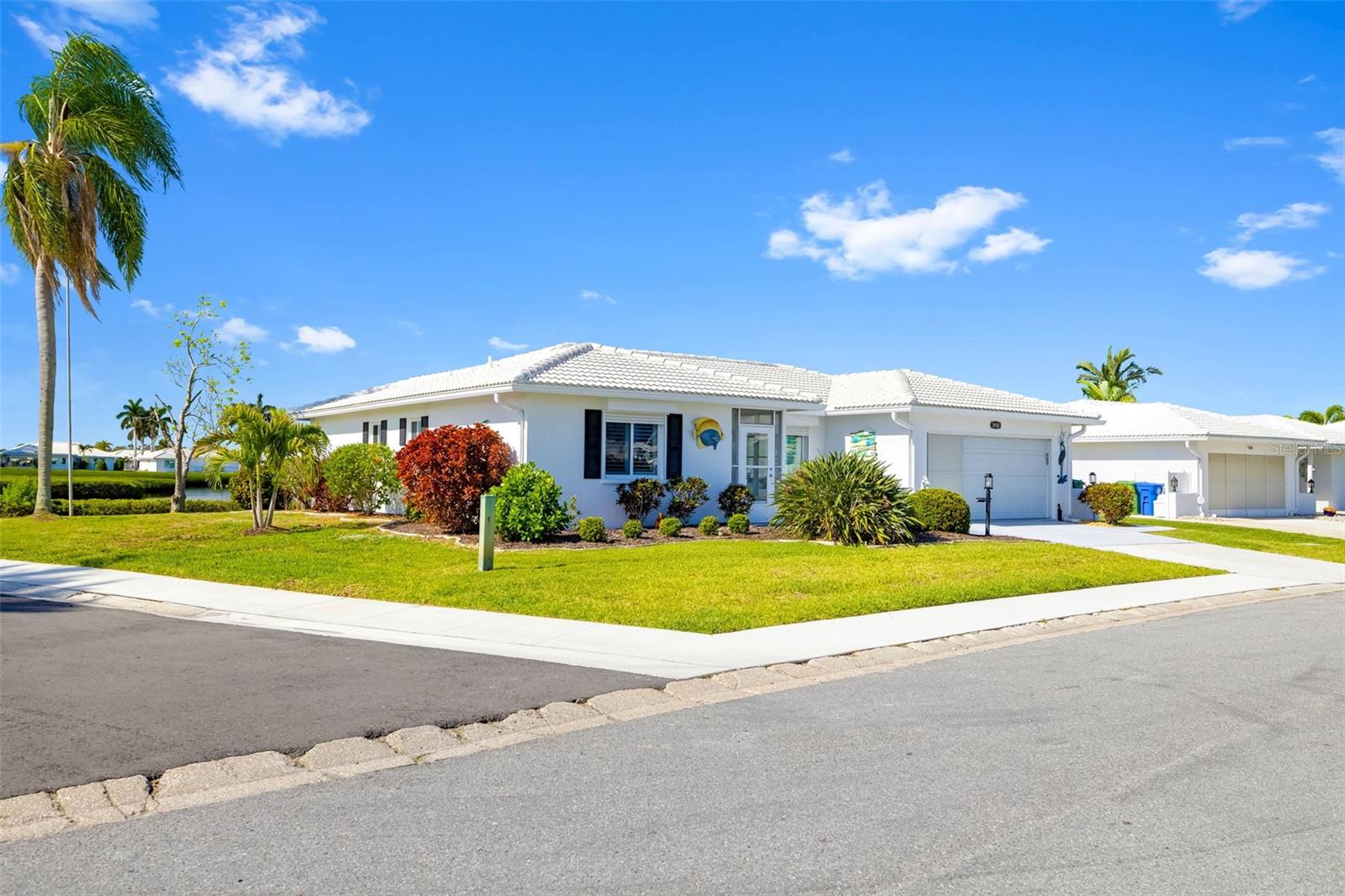 Image 41 of 76 For 3910 Joyce Drive