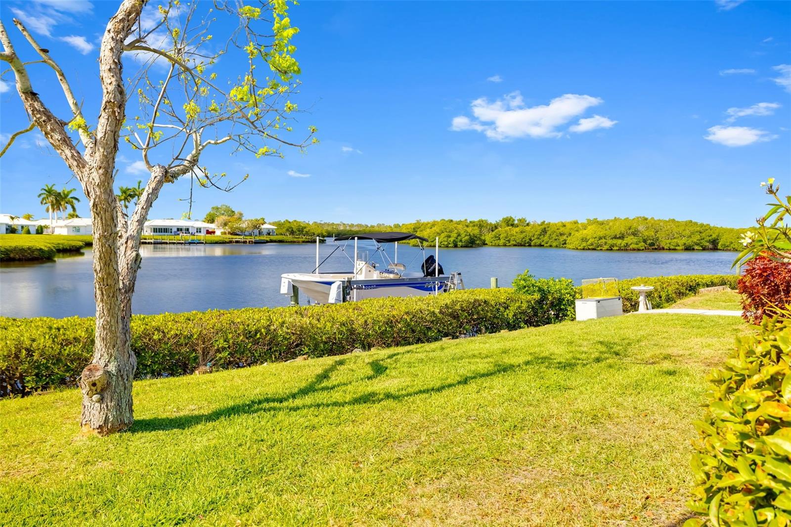 Image 42 of 76 For 3910 Joyce Drive