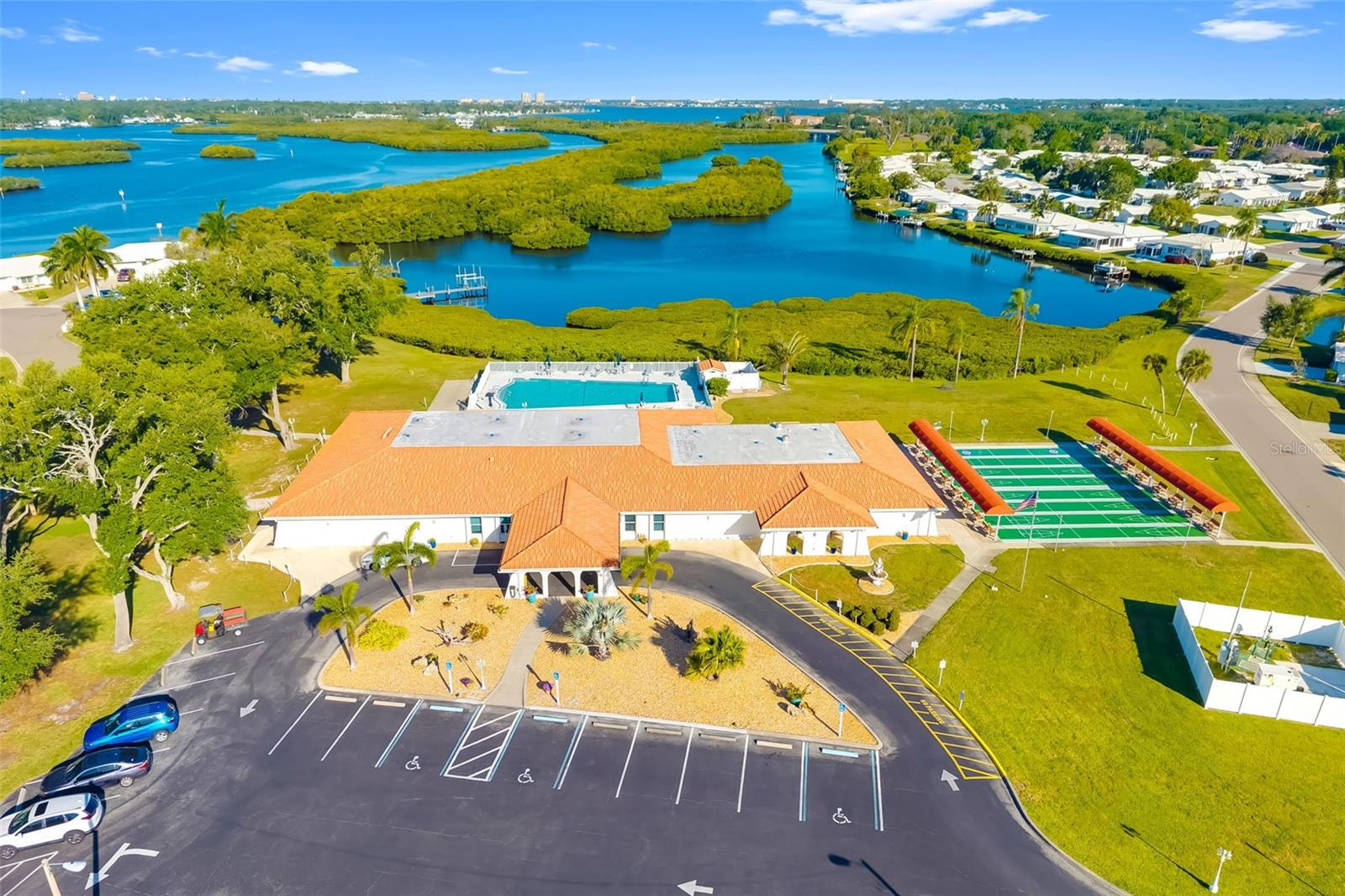 Image 61 of 76 For 3910 Joyce Drive