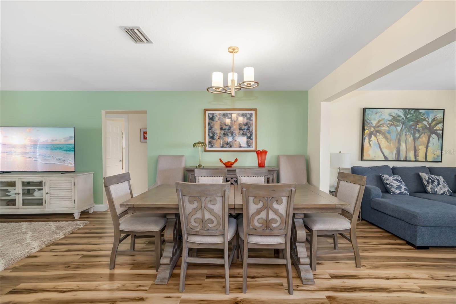 Image 9 of 76 For 3910 Joyce Drive