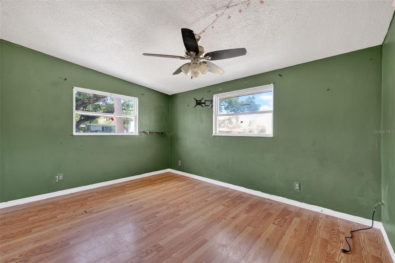 Image 11 of 29 For 5828 22nd Street W