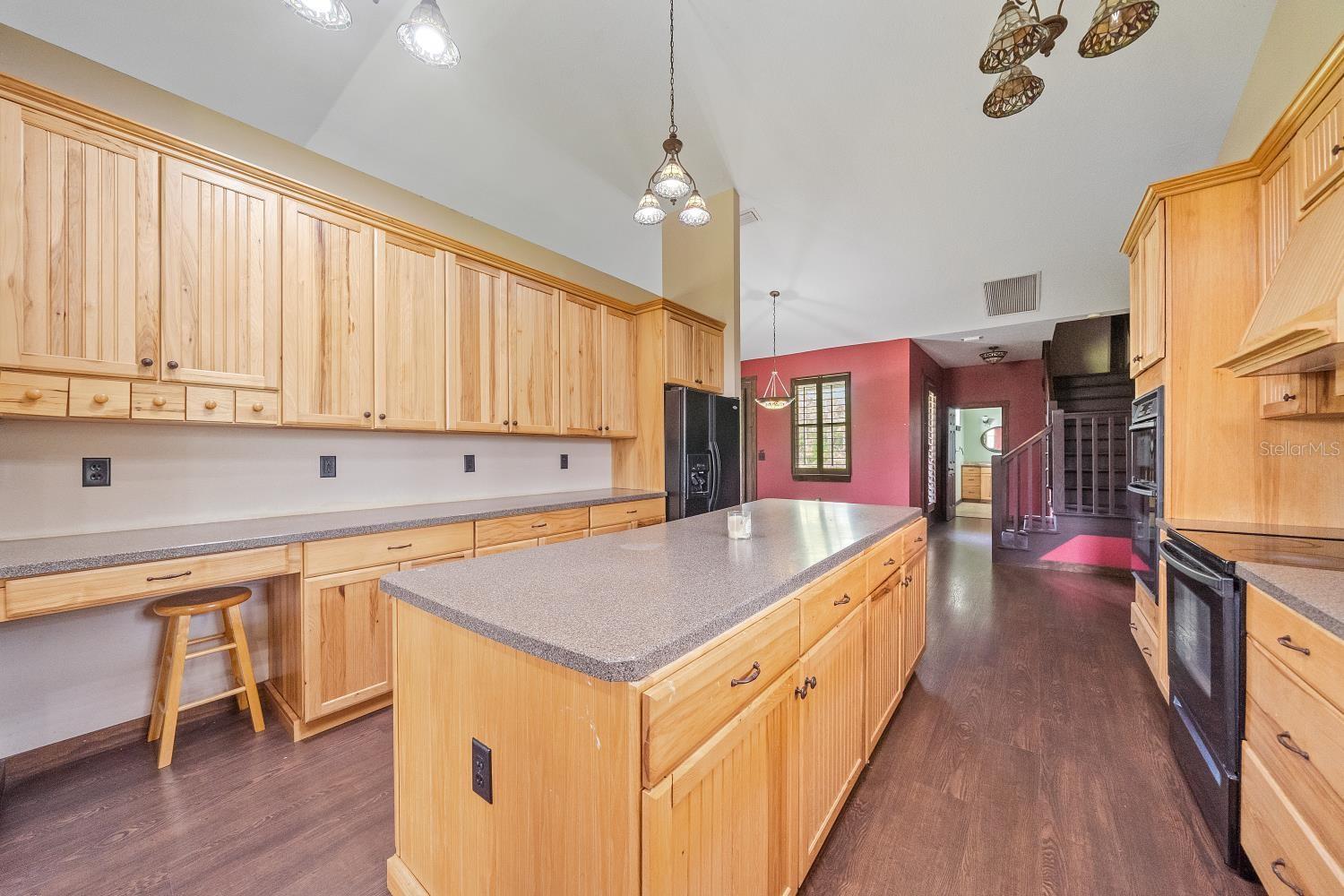 Image 12 of 38 For 7706 257th Street E