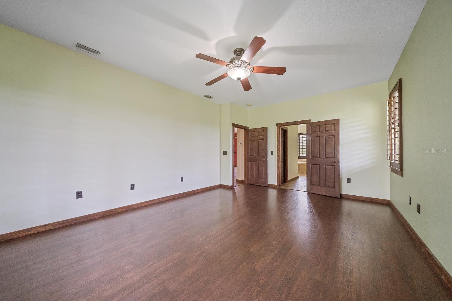 Image 15 of 38 For 7706 257th Street E