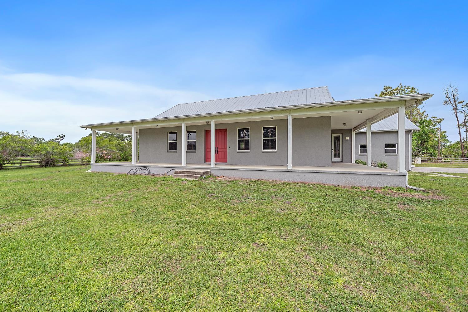 Image 3 of 38 For 7706 257th Street E