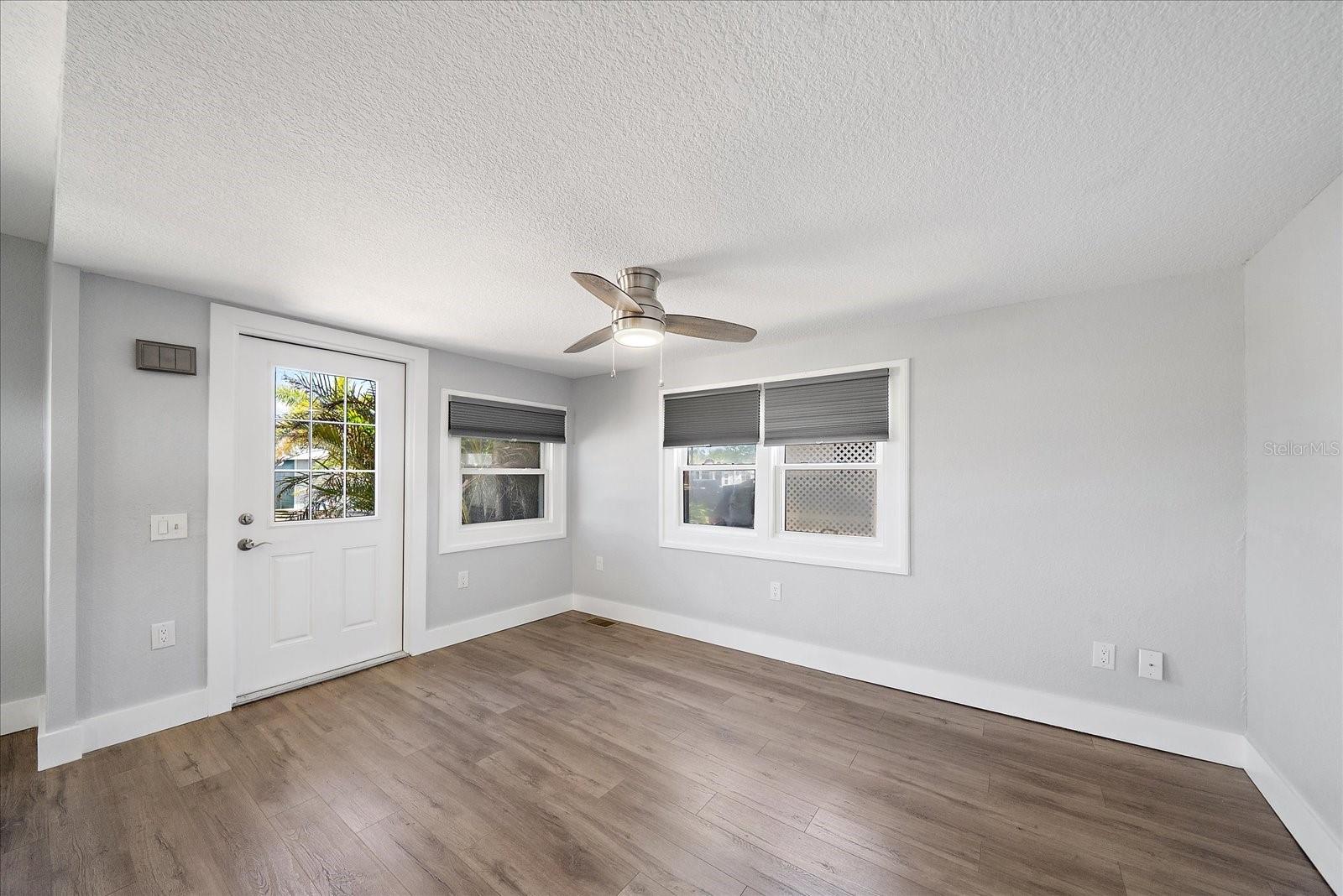 Image 13 of 23 For 30 Flores Drive