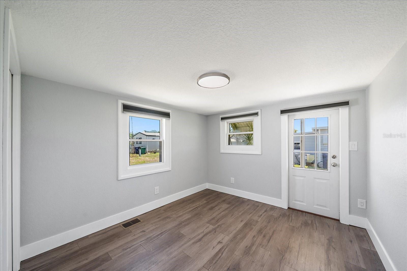 Image 15 of 23 For 30 Flores Drive