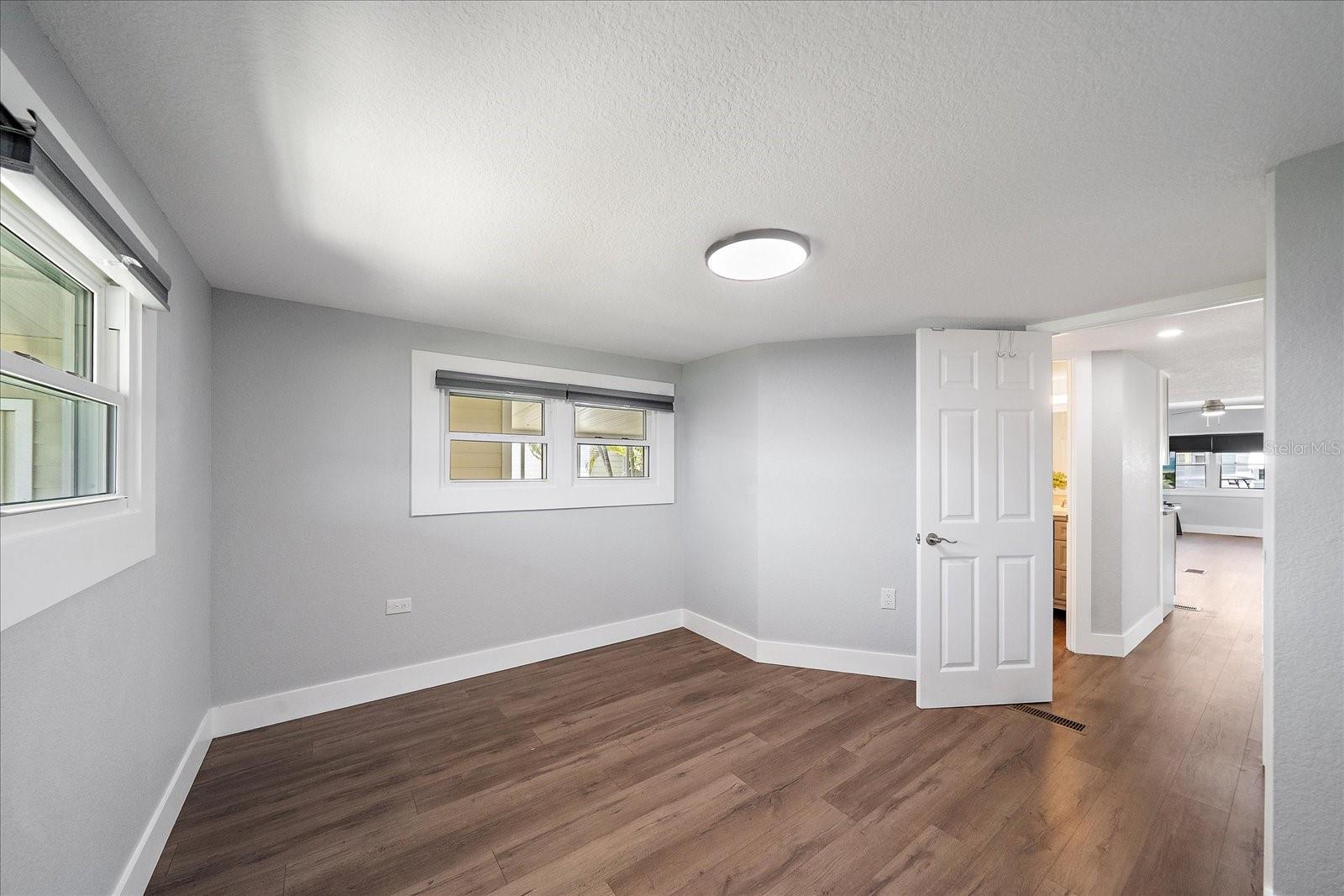 Image 16 of 23 For 30 Flores Drive