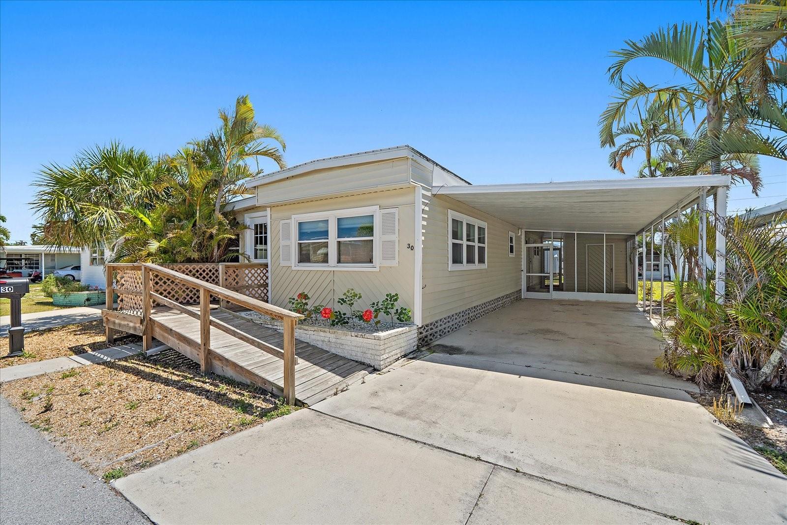 Image 2 of 23 For 30 Flores Drive