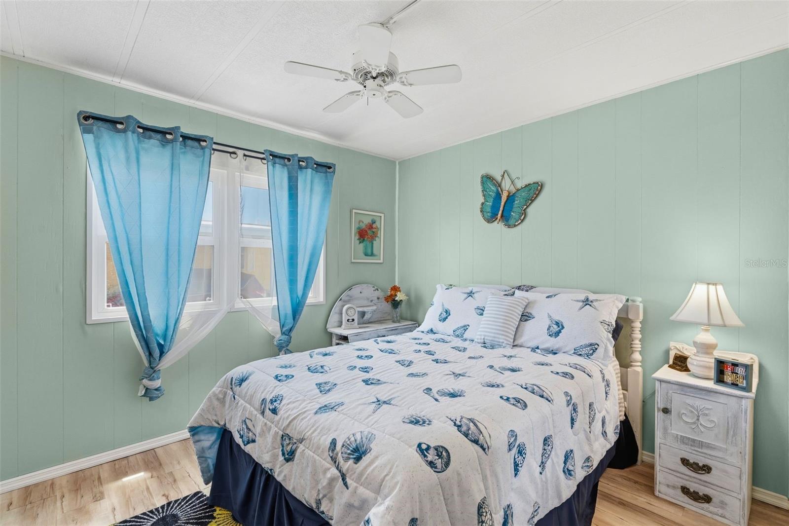 Image 13 of 34 For 970 Jolanda Circle