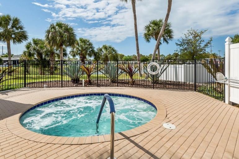 Image 33 of 34 For 970 Jolanda Circle