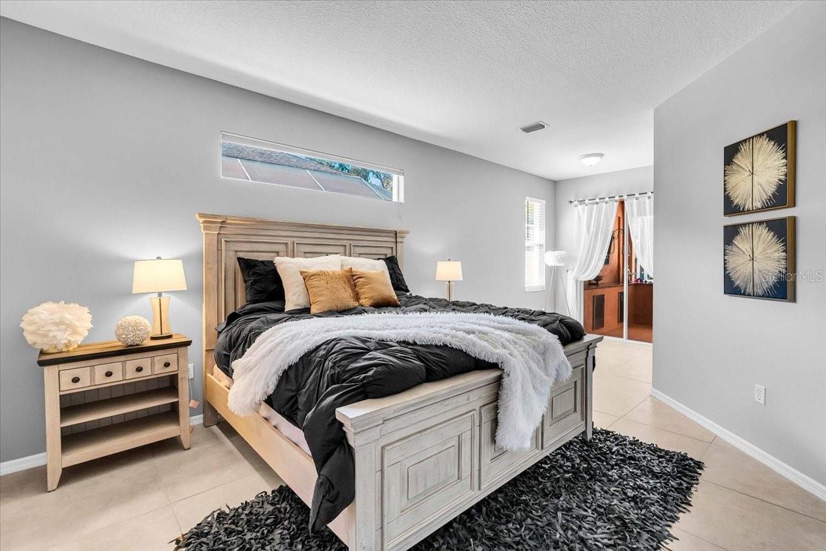 Image 18 of 52 For 11835 Hollyhock Drive