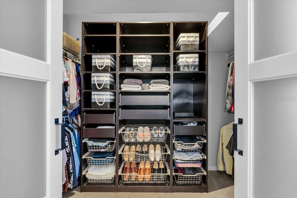 Image 24 of 52 For 11835 Hollyhock Drive