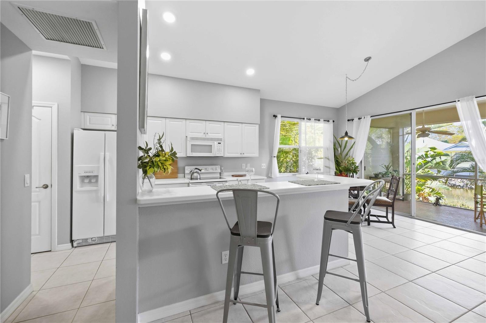 Image 14 of 62 For 405 Tortuga Drive