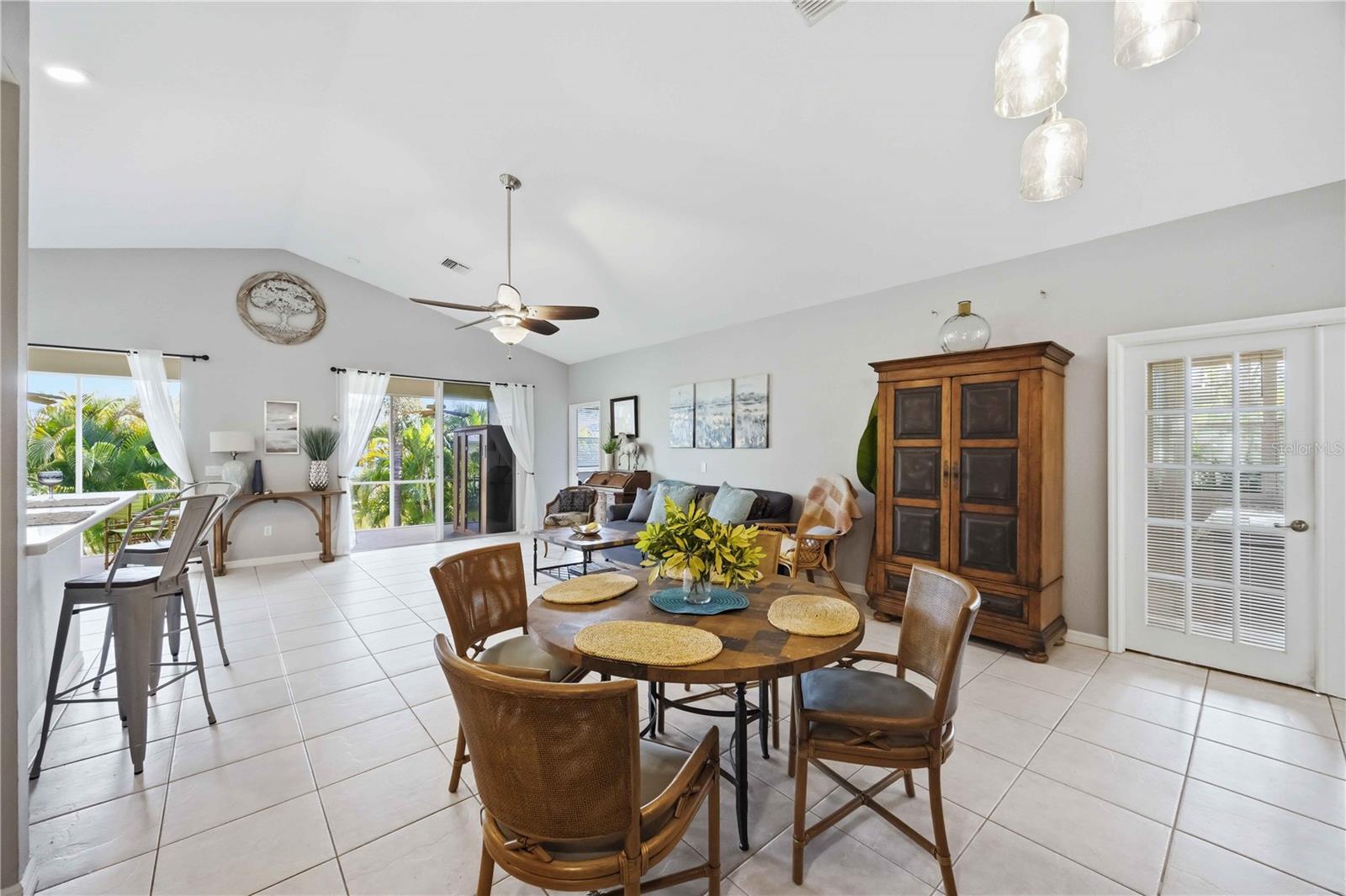 Image 5 of 62 For 405 Tortuga Drive