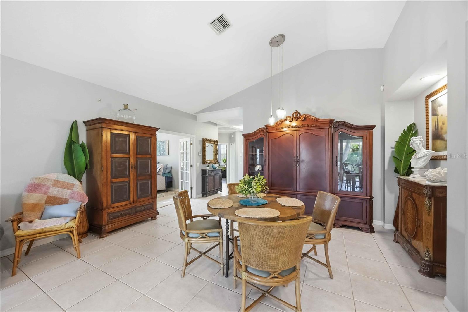 Image 9 of 62 For 405 Tortuga Drive