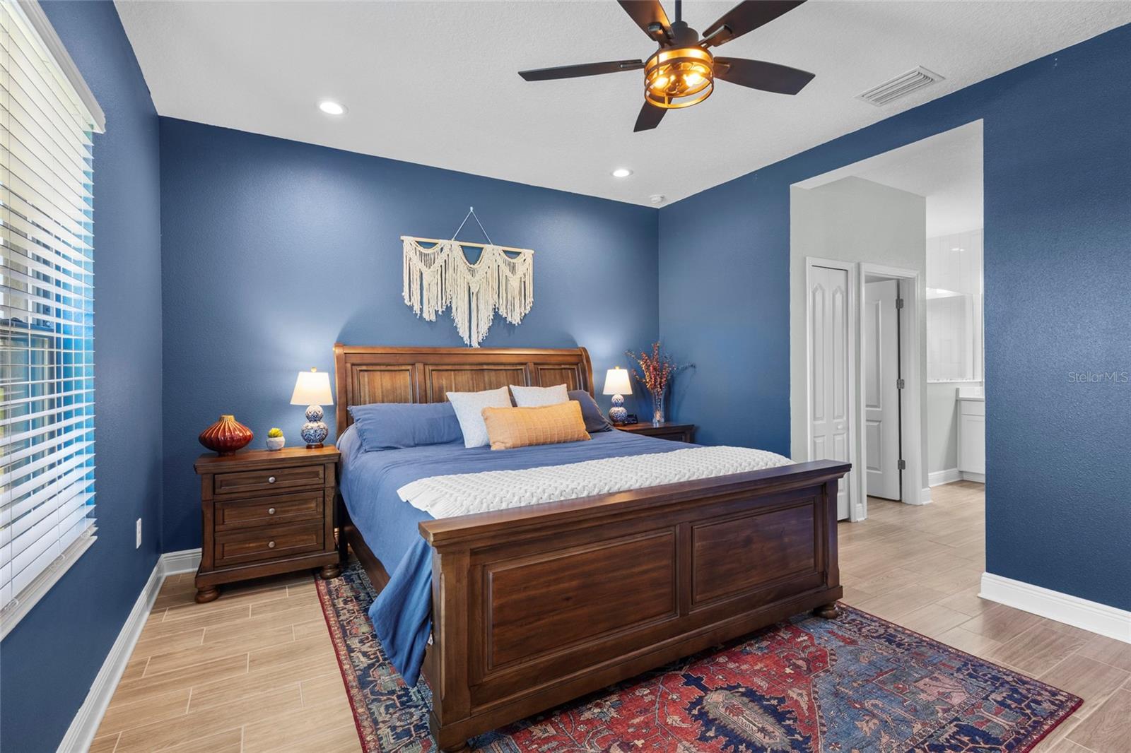 Image 18 of 88 For 265 Potenza Loop