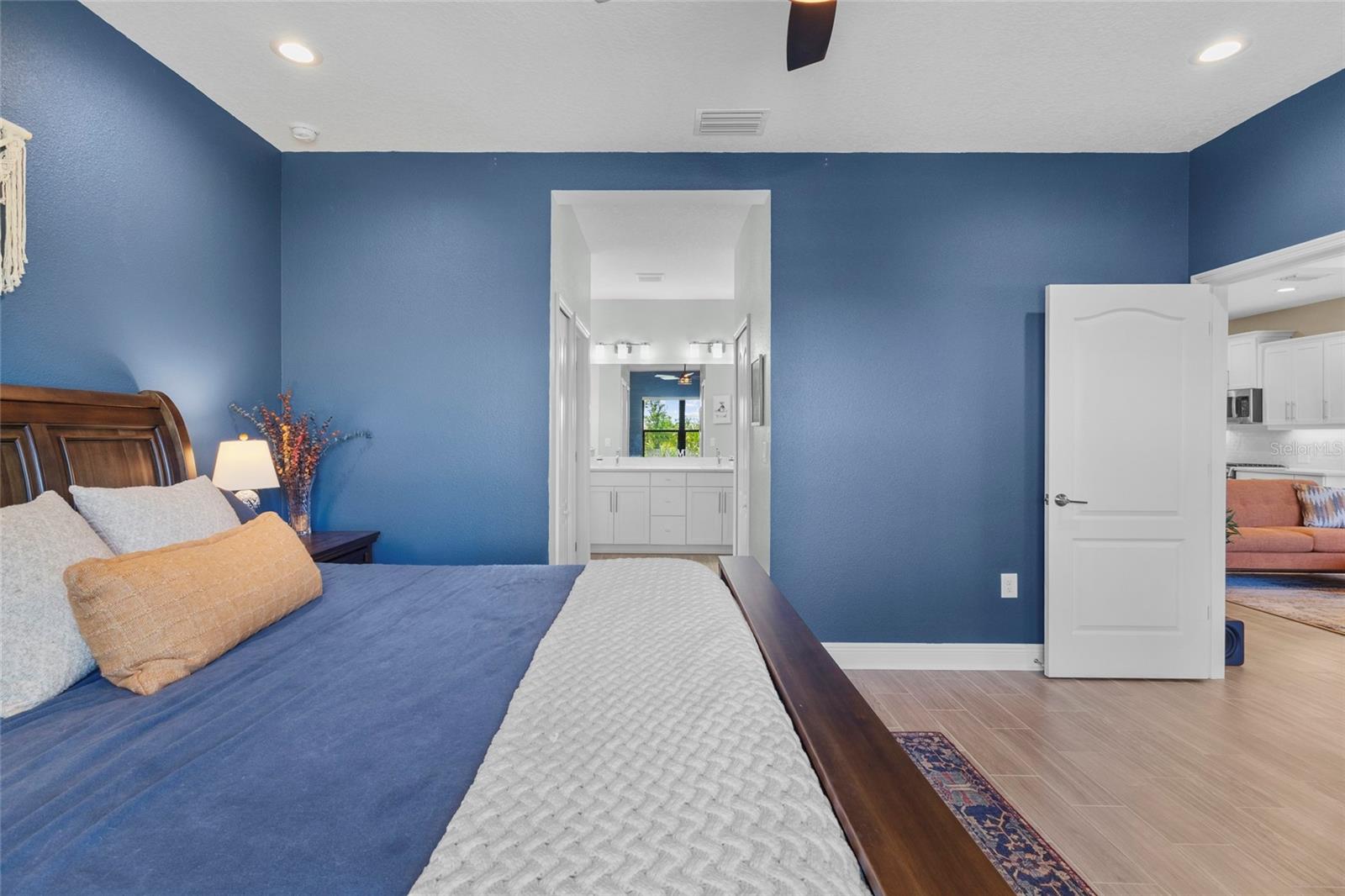 Image 19 of 88 For 265 Potenza Loop