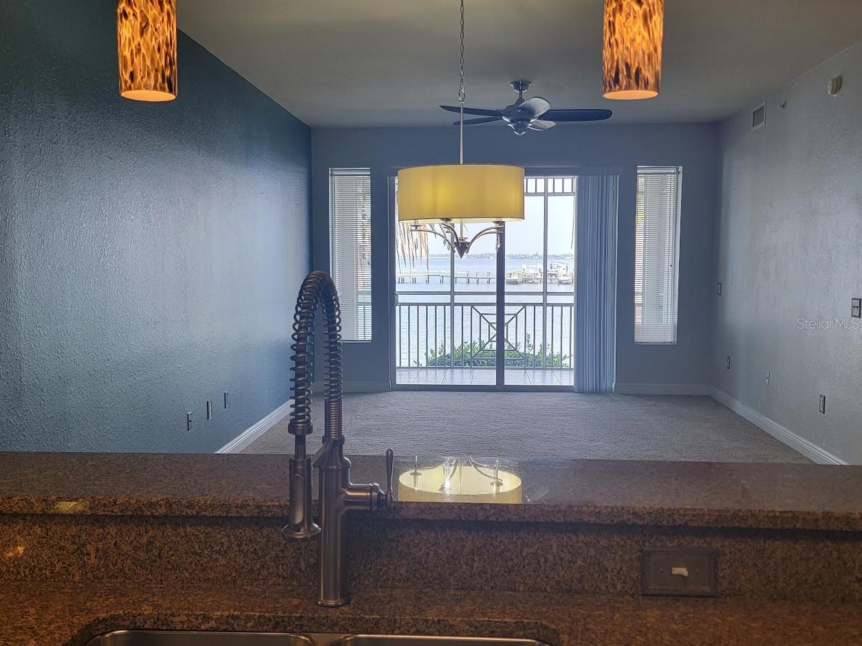 Image 10 of 53 For 5114 Melbourne Street A105