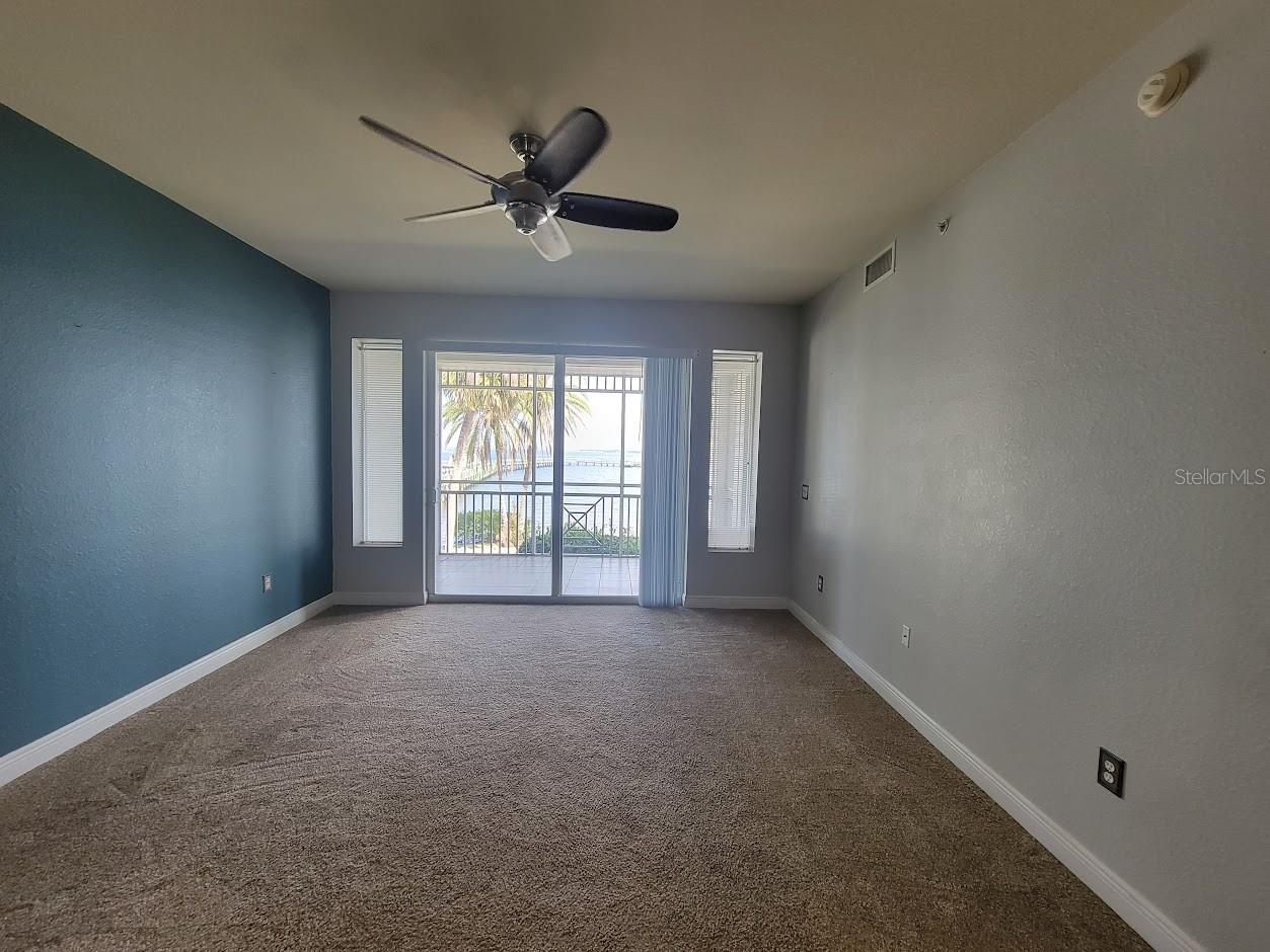 Image 17 of 53 For 5114 Melbourne Street A105