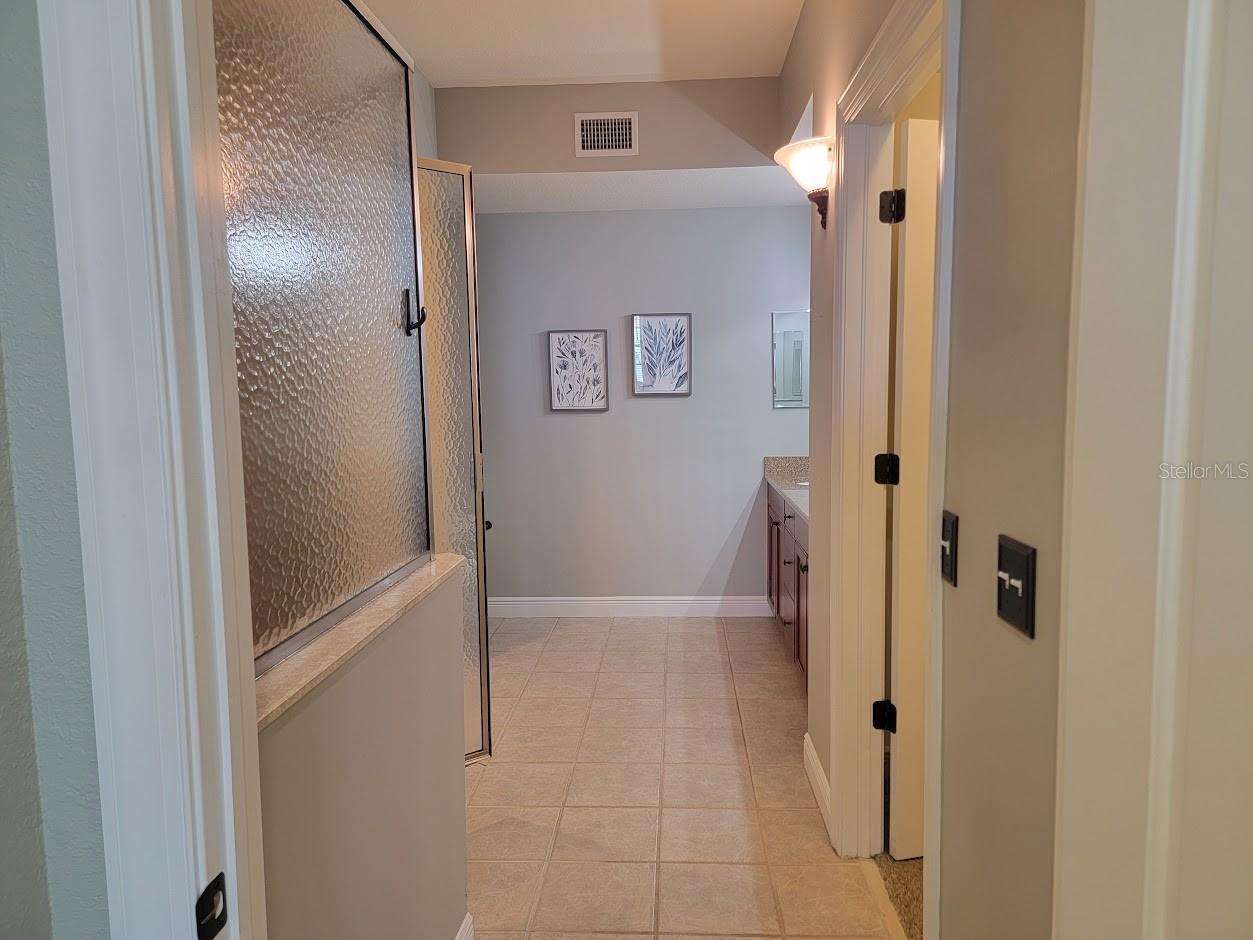 Image 25 of 53 For 5114 Melbourne Street A105