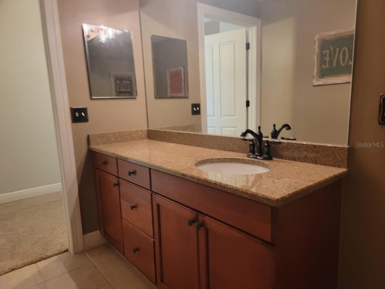 Image 38 of 53 For 5114 Melbourne Street A105