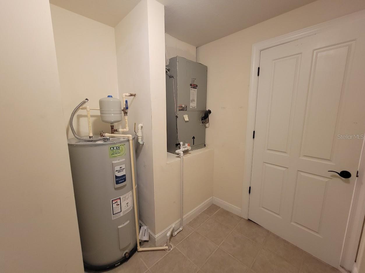 Image 45 of 53 For 5114 Melbourne Street A105