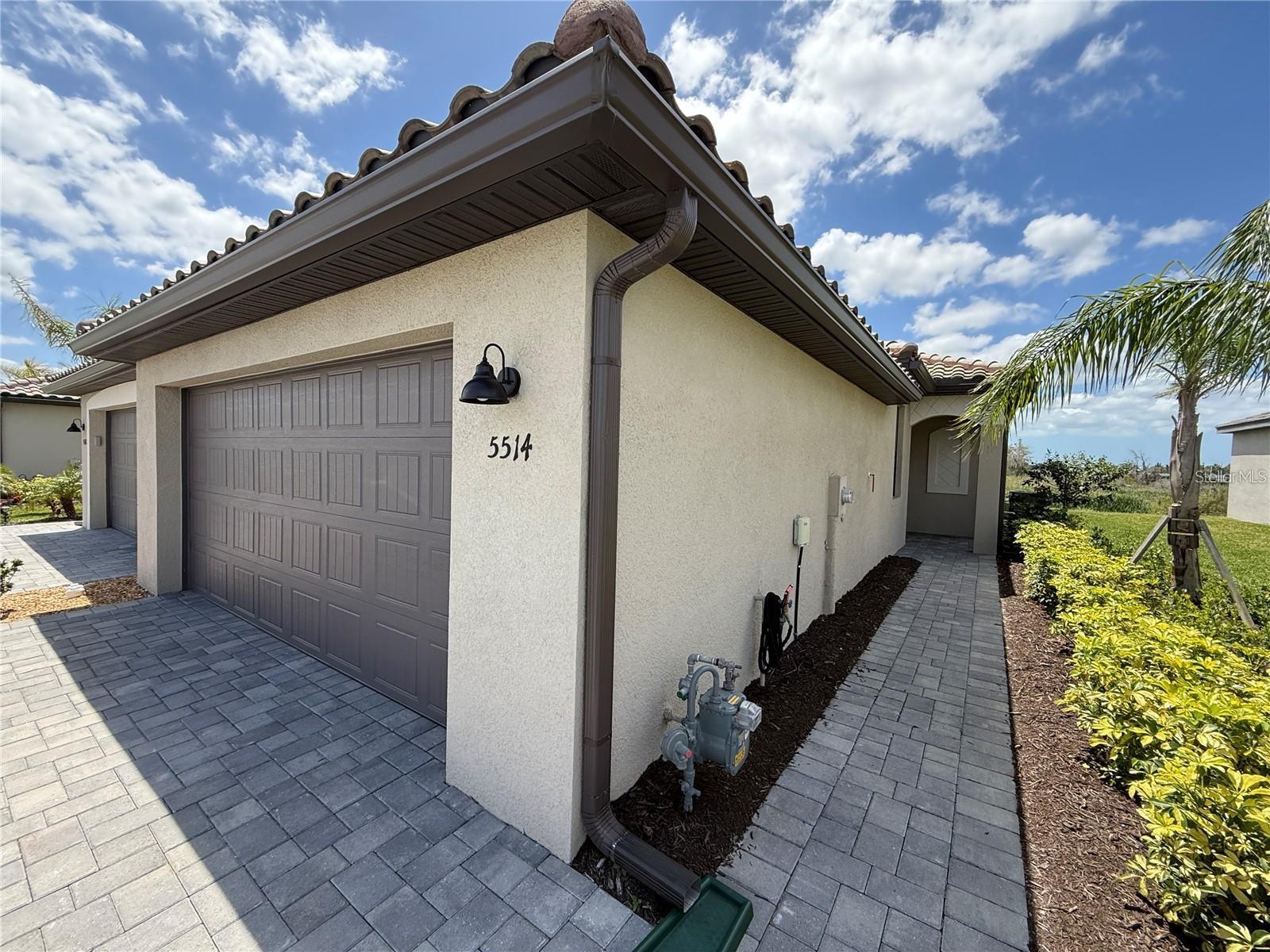 Image 2 of 47 For 5514 Tidal Breeze Cove