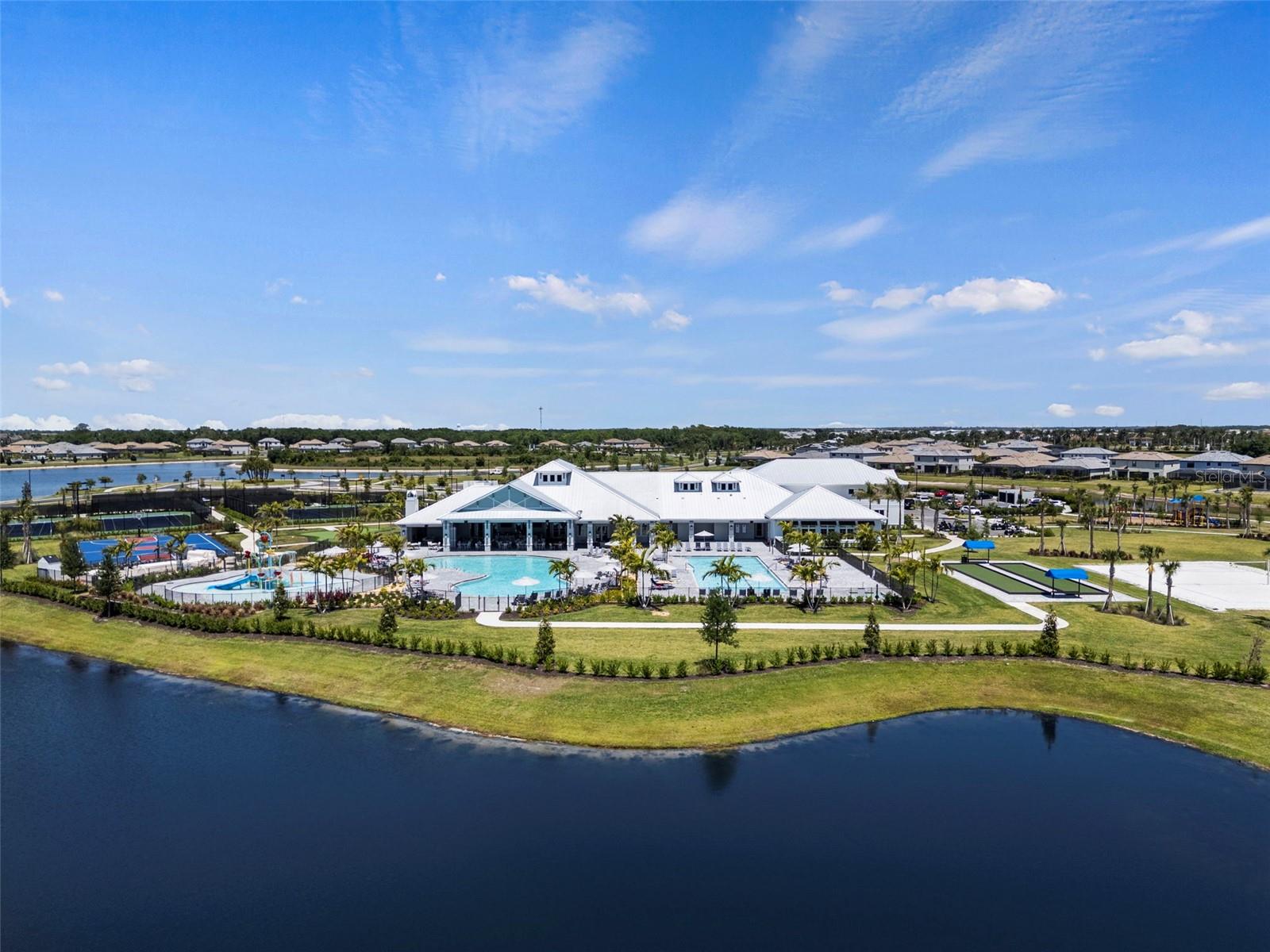 Image 32 of 47 For 5514 Tidal Breeze Cove