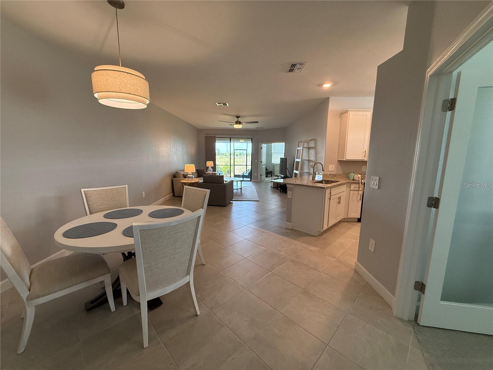 Image 5 of 47 For 5514 Tidal Breeze Cove