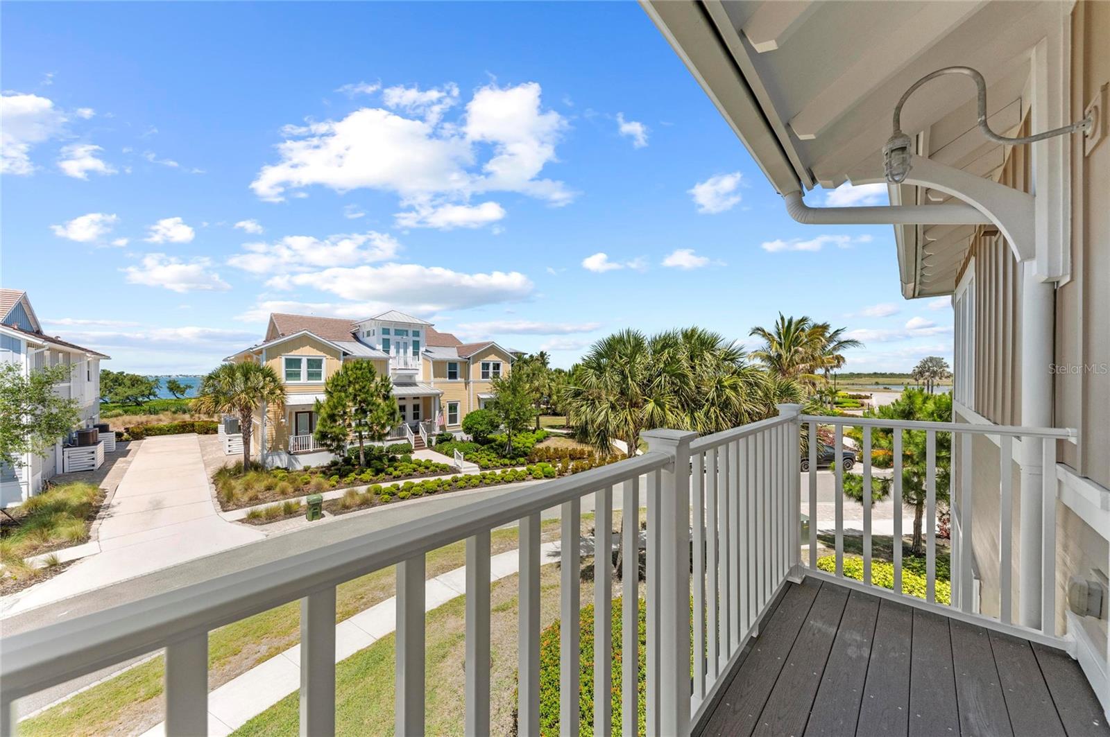 Image 24 of 100 For 271 Saint Lucia Drive 202