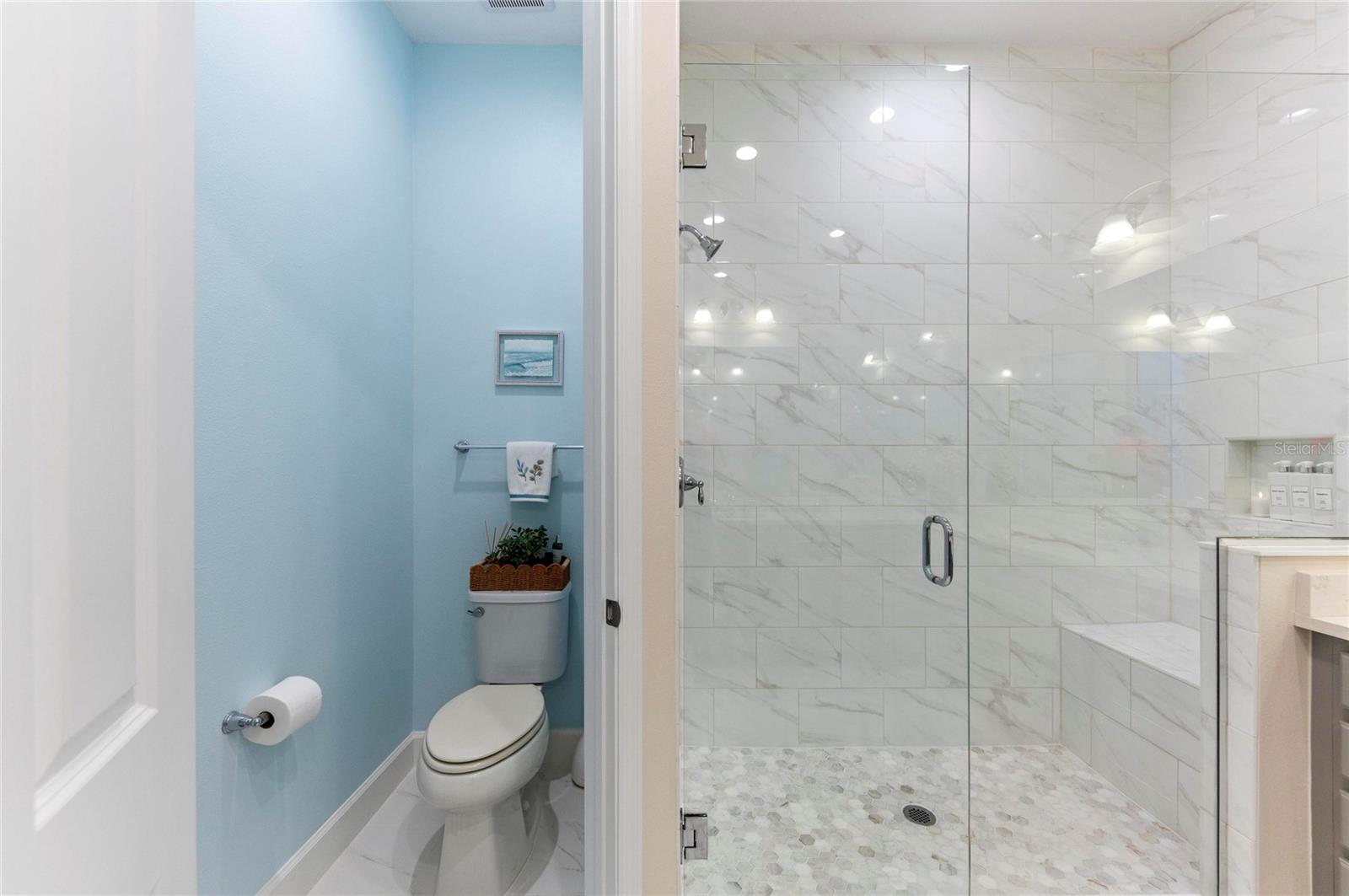 Image 34 of 100 For 271 Saint Lucia Drive 202