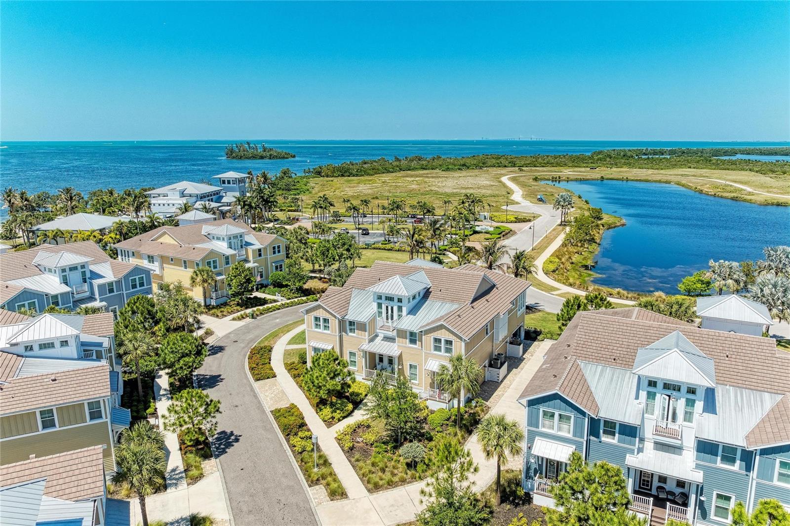 Image 4 of 100 For 271 Saint Lucia Drive 202