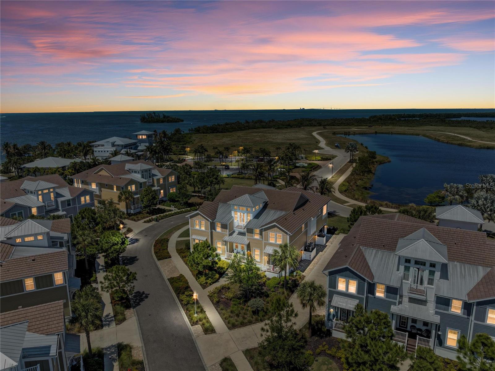 Image 6 of 100 For 271 Saint Lucia Drive 202