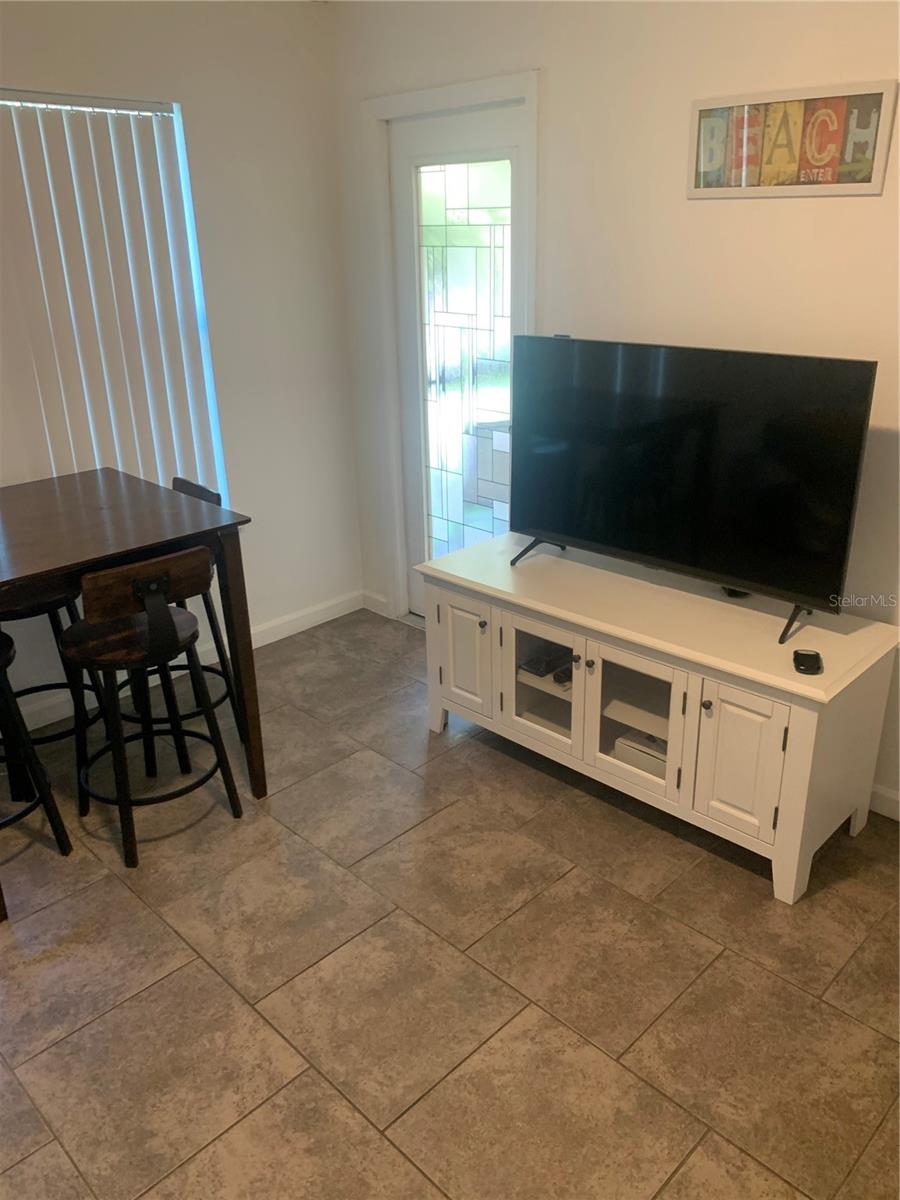 Image 16 of 21 For 4049 Crockers Lake Boulevard 25