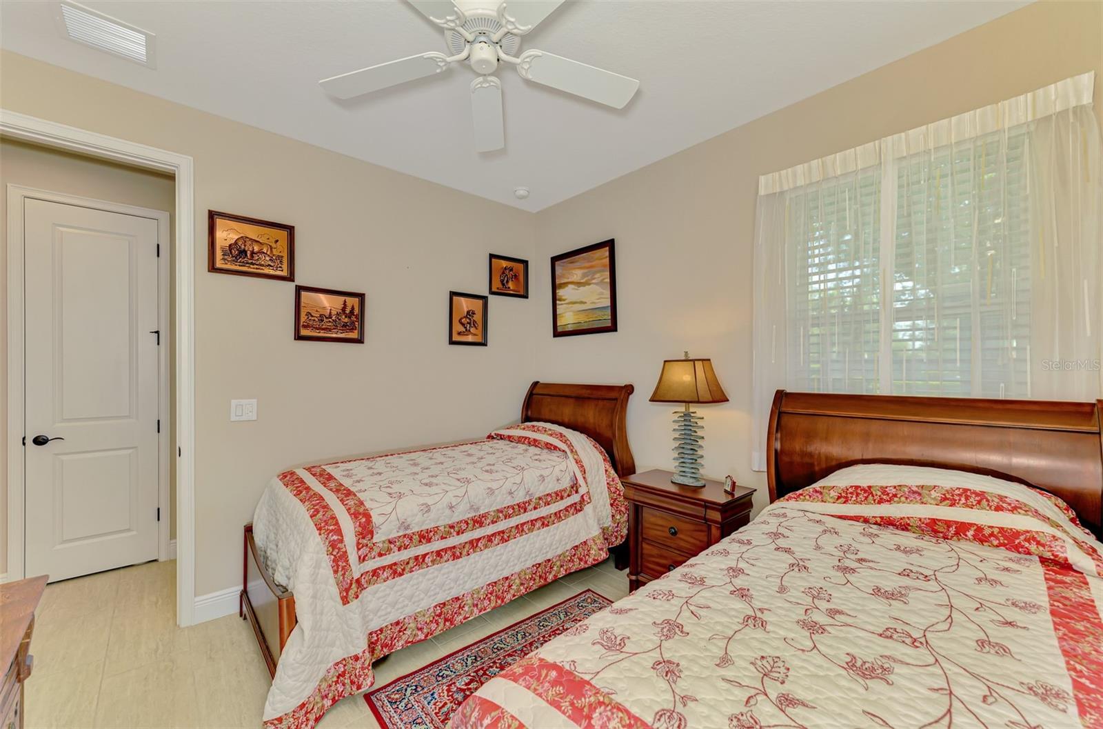 Image 36 of 49 For 11789 Tapestry Lane