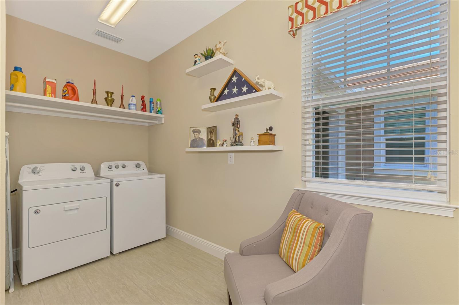 Image 40 of 49 For 11789 Tapestry Lane