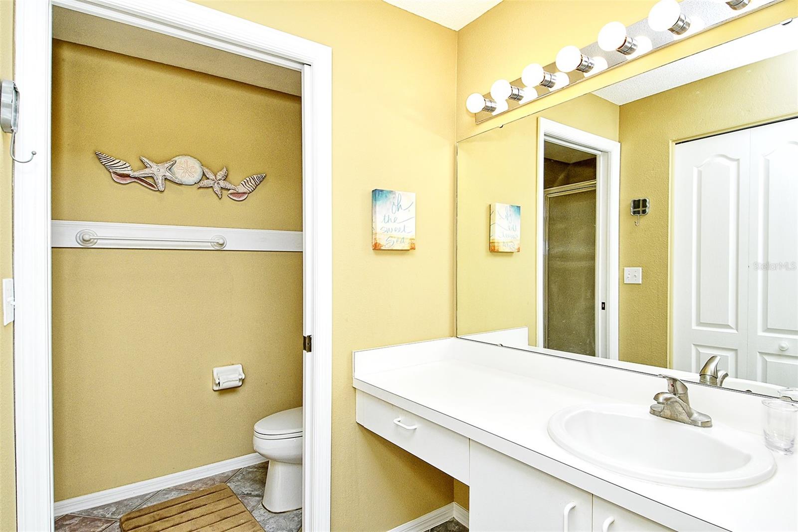 Image 19 of 38 For 9610 Club South Circle 4302