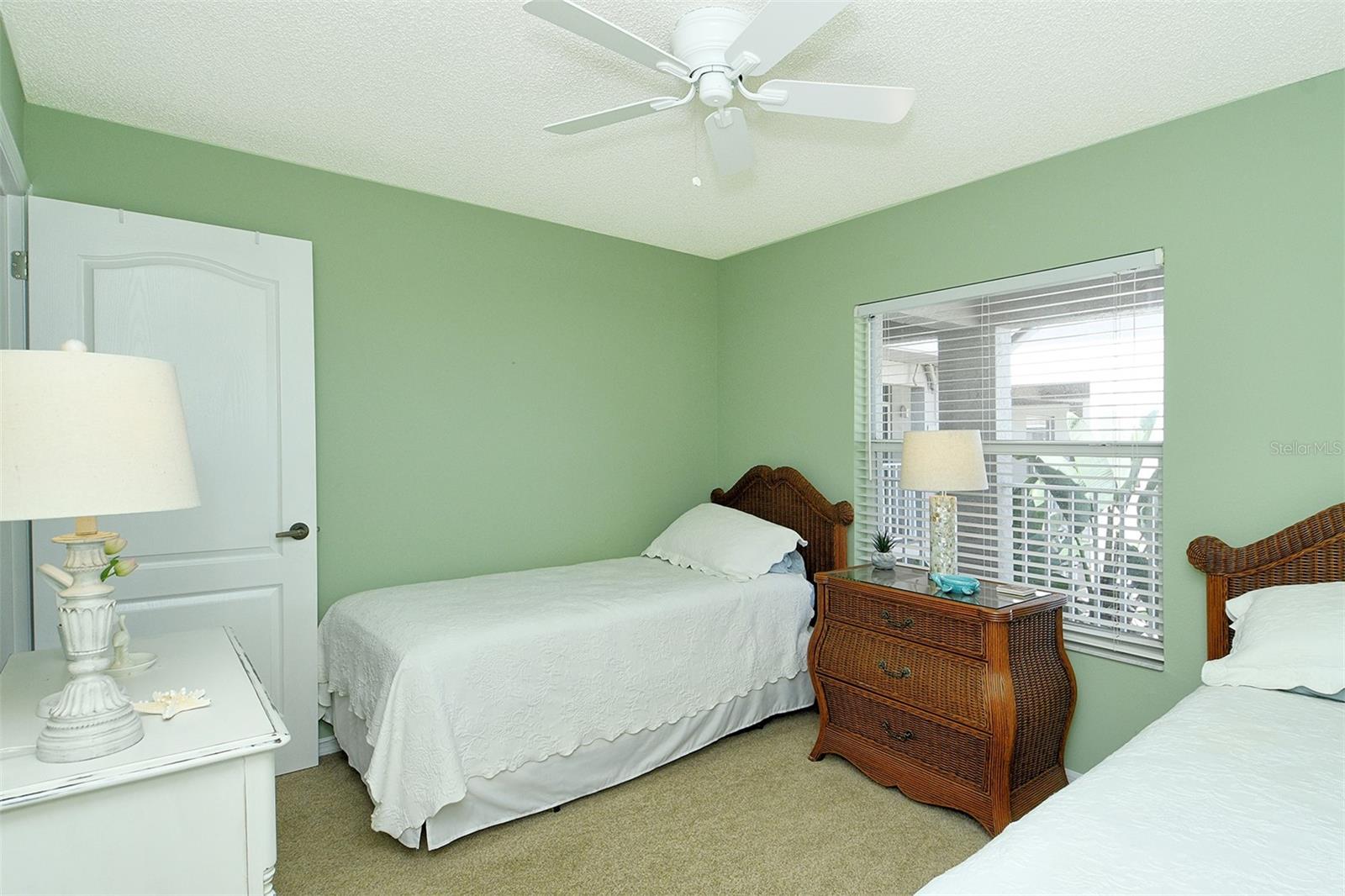 Image 24 of 38 For 9610 Club South Circle 4302