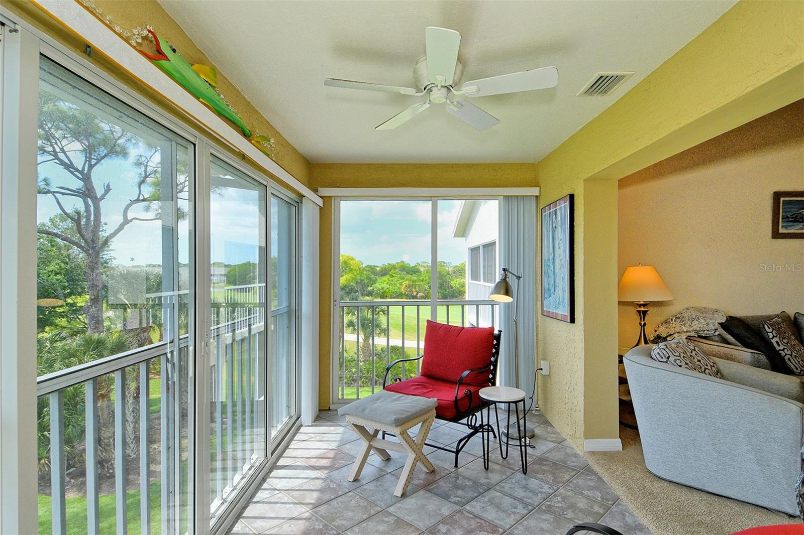 Image 27 of 38 For 9610 Club South Circle 4302