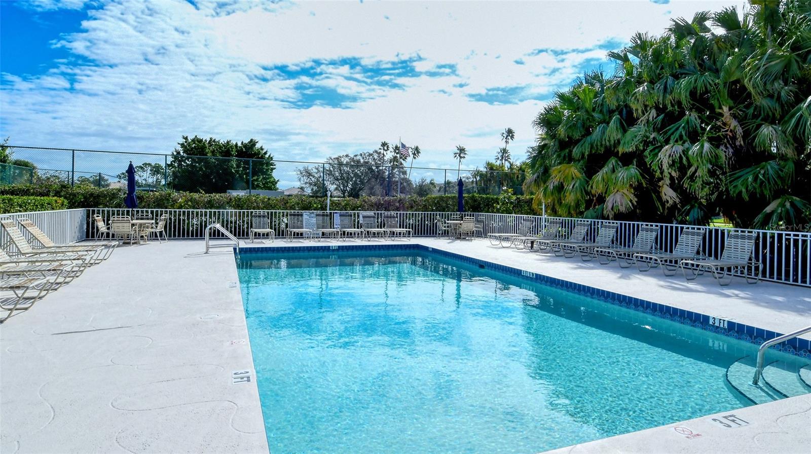 Image 33 of 38 For 9610 Club South Circle 4302