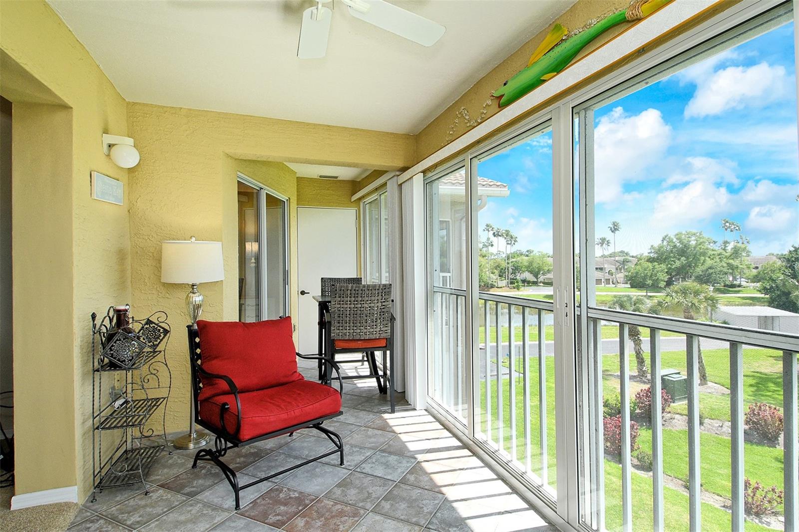 Image 4 of 38 For 9610 Club South Circle 4302